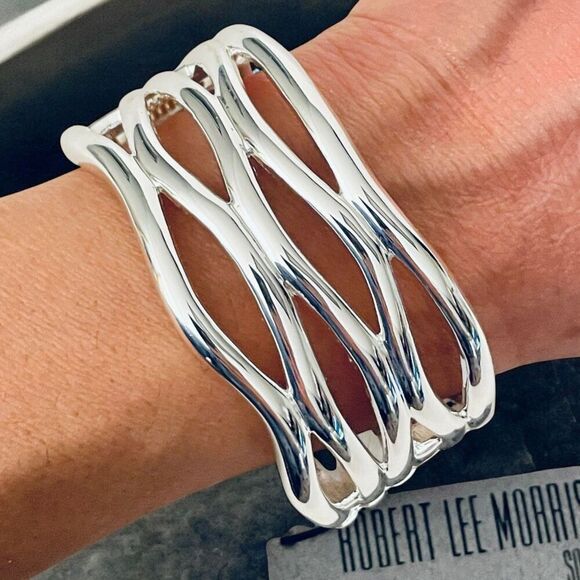 NWT Robert Lee Morris Genuine Silver Pleated open-weave Hinged Cuff Bracelet